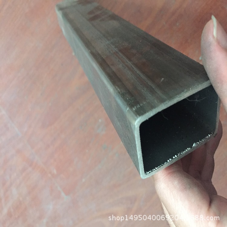 厂家直供304不锈钢毛细管直缝焊接方管水暖衬套管耐腐蚀冷轧工艺