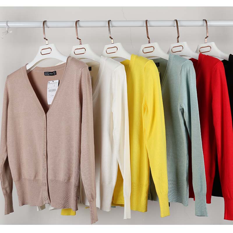 Spring and Autumn Women's Knitted Cardigan Korean Style Top Women's V Neck Shawl Thin Tops Short Dali Women's Sweater Spring and Autumn Women's Knitted Cardigan Korean Style Top Women's V Neck Shawl Thin Tops Short Dali Women's Sweater