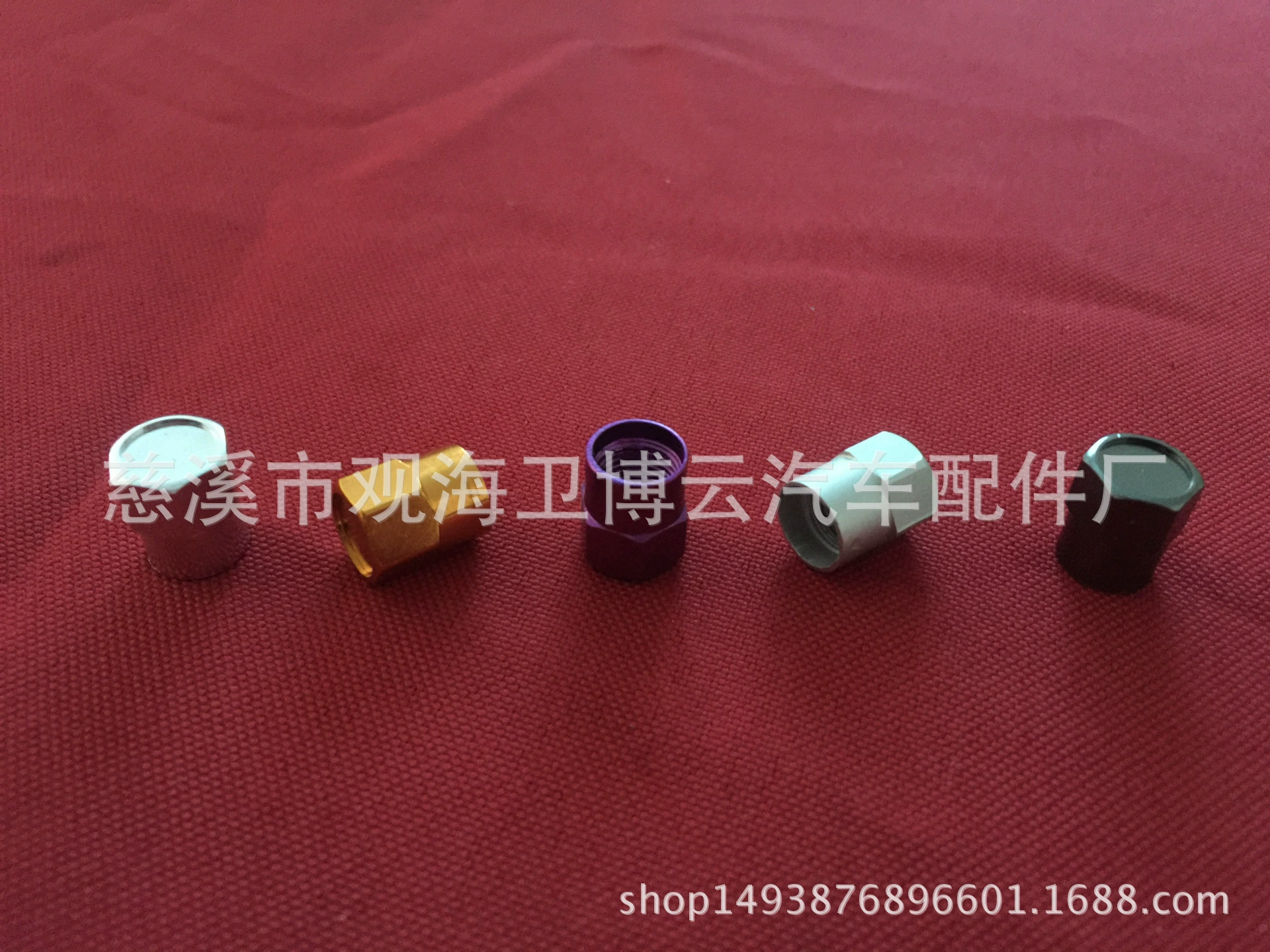 Заводская прямая продажа колпачков клапанов, цветные алюминиевые полусферические колпачки клапанов с фирменной маркировкой