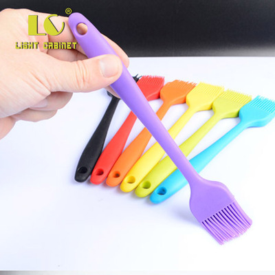 Spot wholesale silica gel Integrated Oil brush trumpet 21CM BBQ Brush Barbecue oil silica gel Hair brush