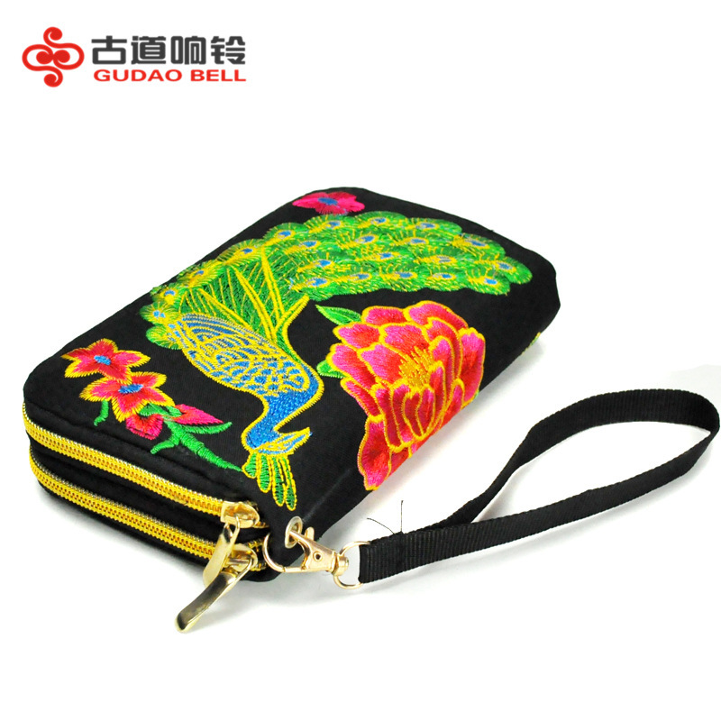 2018 New Yunnan Ethnic Style Bag Featured Embroidered Wallet Double-sided Embroidered Double Zipper Women's Hand Bag