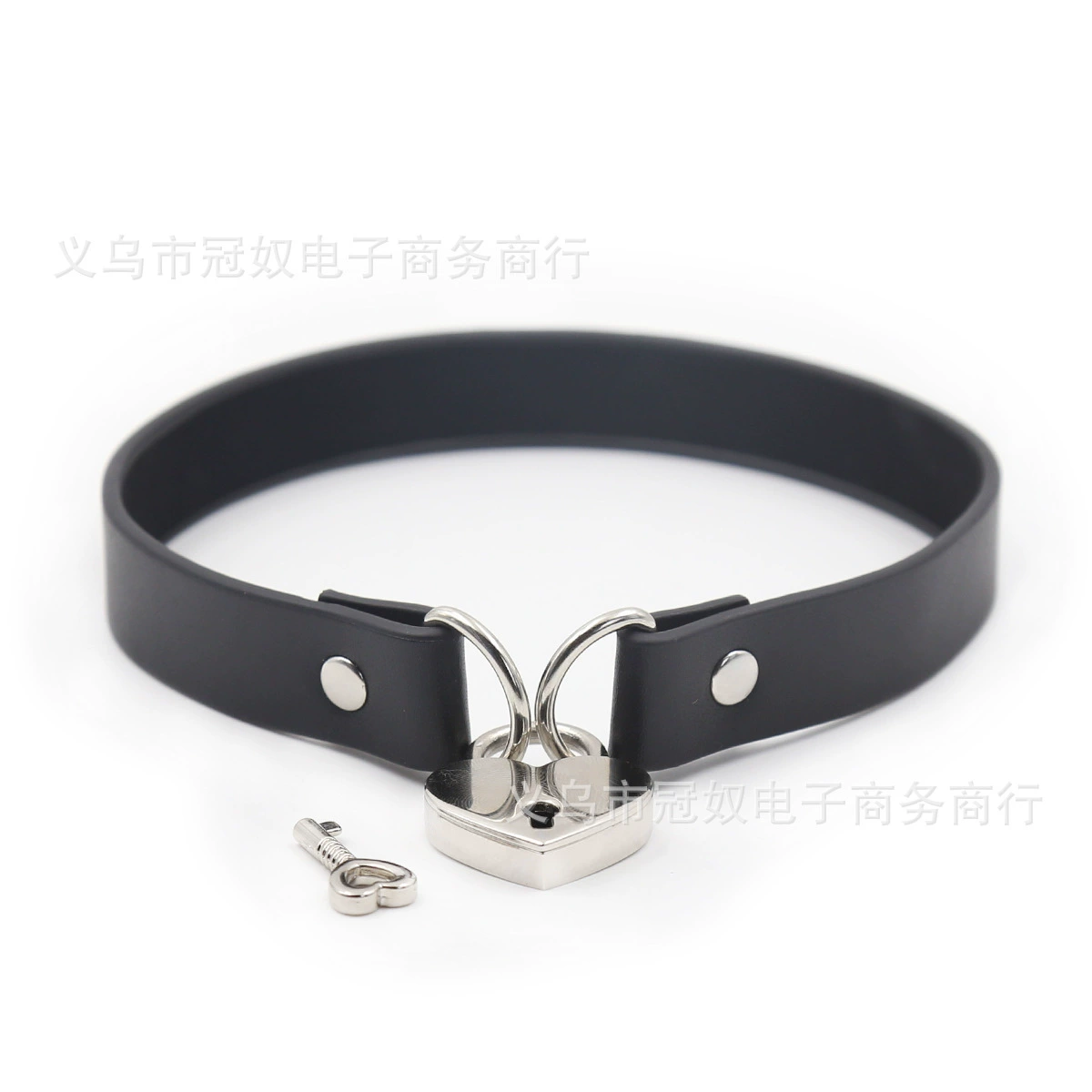 2017 Multicolor Leather Neck Collar with Heart Shape Lock Neck Collar Alternative Training Punk Accessories for Women Wholesale Tease