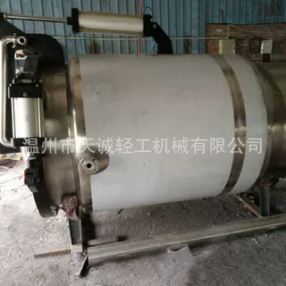 提取罐实验用精油提取罐可加工各种规格厂家直供商用不锈钢提取罐