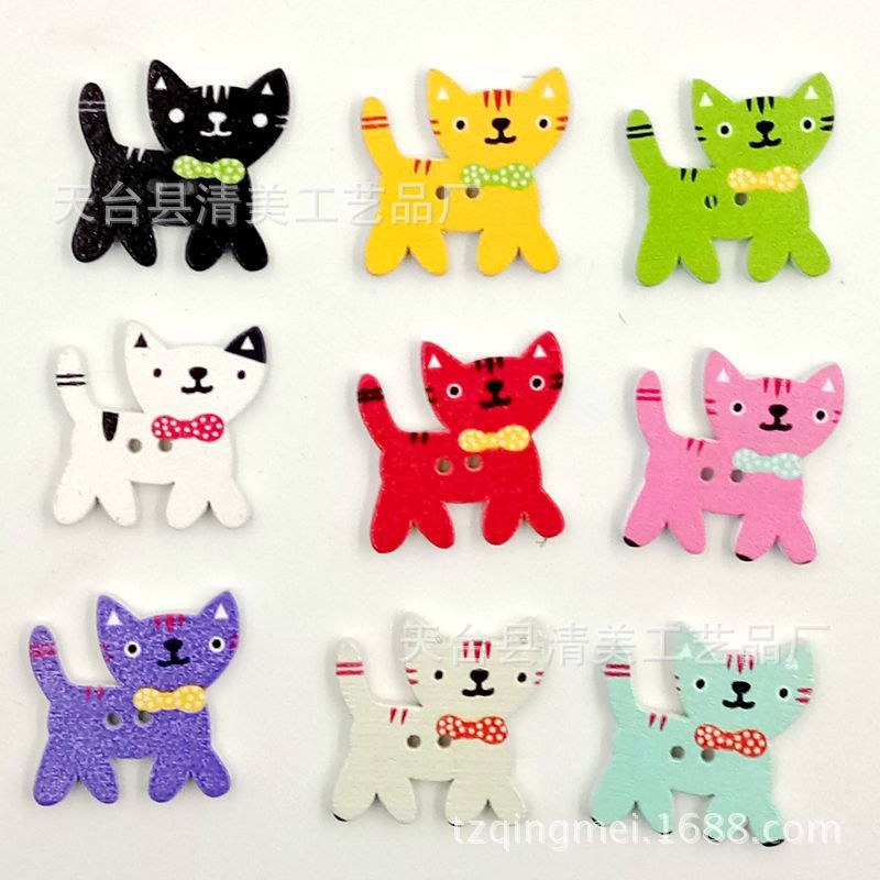 Lindo gatito sobre fondo blanco pintado lindo gato animal forma botón de madera 50 por paquete