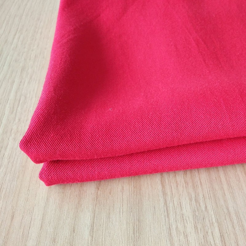 现货供应 全棉30S弹力贡缎 时尚女装棉类面料 风衣 裤子布料