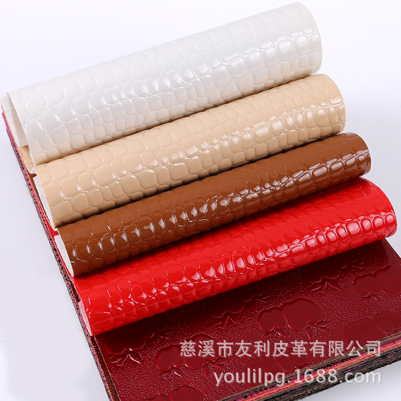 各系列软包皮革 亮面彩色箱包革 手袋皮革 时尚多元素人造革