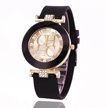 ���Q���N���z��ʯӢ��CHHCŮʿ�ֱ��ǹ�ɫŮ��r�b�����sŮʽ���