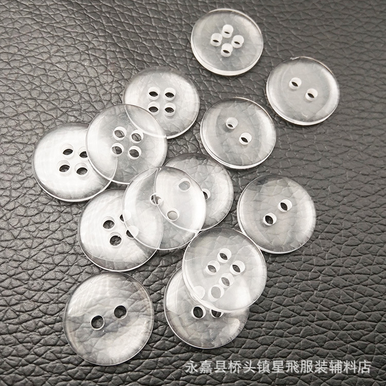 现货树脂四眼二眼面包扣透明纽扣  黑色白色毛领垫扣  药片扣