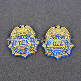 异形胸牌创意徽章可印制LOGO厂家批发心形镂空环保材质嘉奖纪念