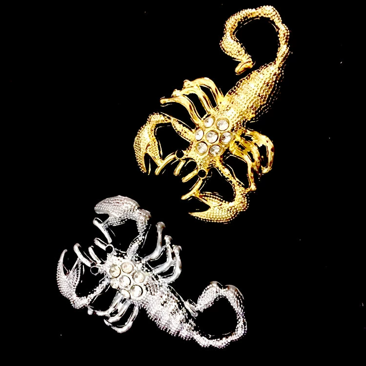 Трансграничные инкрустированные бриллиантами металлические автомобильные наклейки со скорпионом 3D трехмерная личность автомобиль алмазные автомобильные наклейки забавные наклейки царапины наклейки