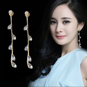 E1029 个性简约淑女名媛耳钉 树叶钻石流苏耳环耳饰女