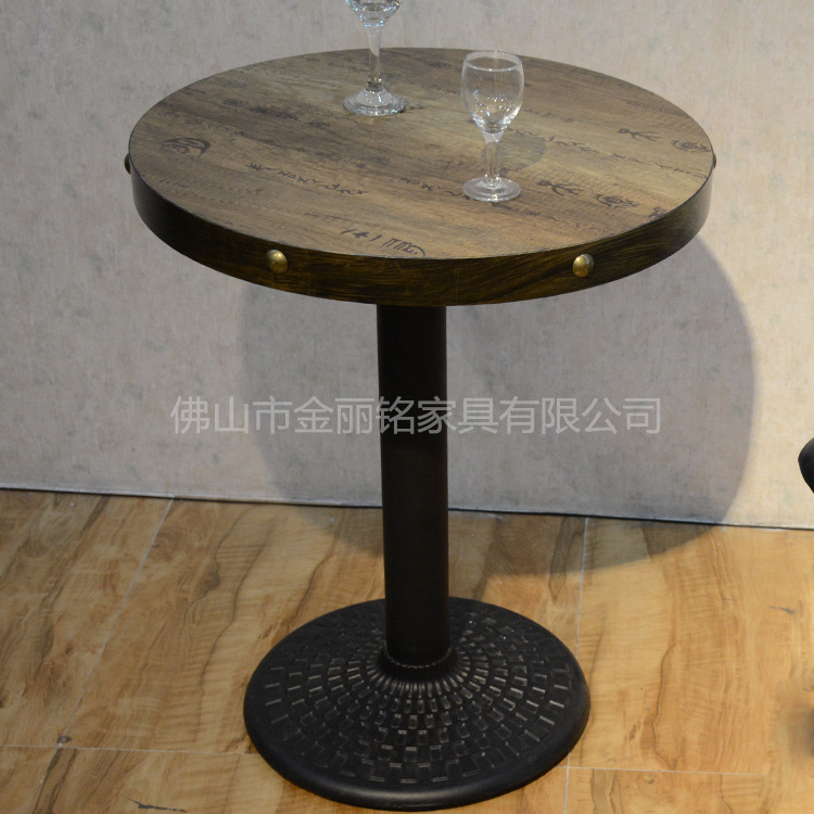 Mesa y silla de la cafetería del restaurante temático fijaron la silla occidental de la cena del restaurante