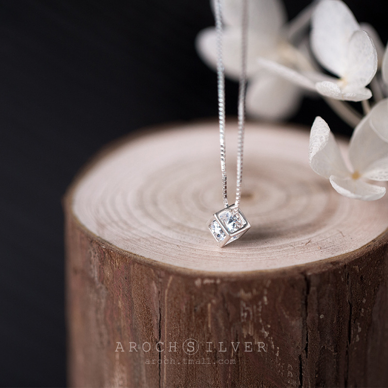S925 plata amor cubo rubico collar colgante cuadrado collar