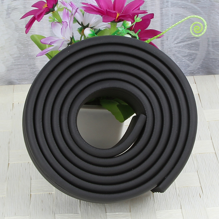 Hitam / Lebar 80mm * tebal 8mm * panjang 2 m, dengan perekat dua sisi panjang 4 m