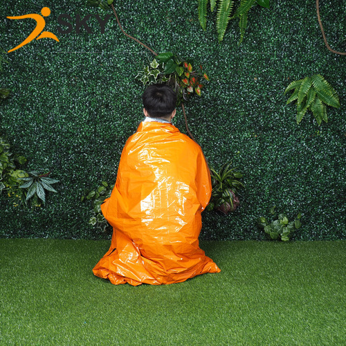 Shengkai Manufacturer Outdoor Lightweight and Portable Emergency First Aid Insulating and Keeping Warm Lifebuoy PE Orange Sleeping Bag Wholesale