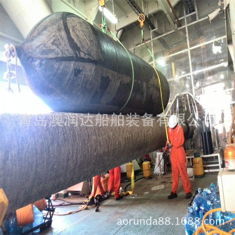 助浮打捞气囊青岛澳润达供应,船舶上下水用橡胶充气气囊,厂家批发
