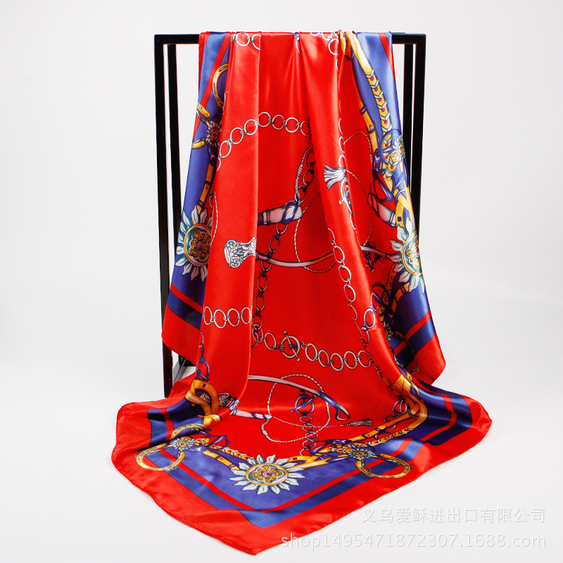 Pañuelo de satén negro y dorado para mujer, estilo de comercio exterior, pañuelo de cabeza estampado de satén, pañuelo cuadrado grande de imitación de seda, venta al por mayor.