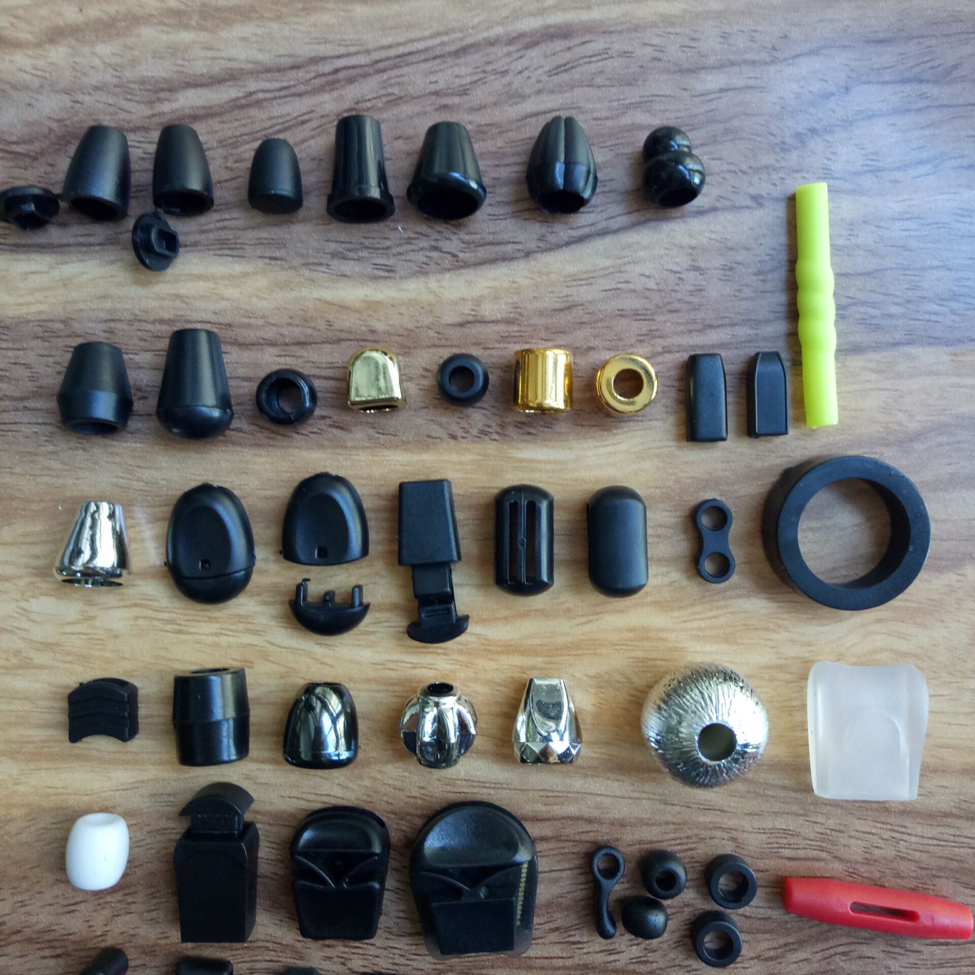 塑料吊钟 服装用塑料吊钟 带盖塑料吊钟 价格优惠塑料吊钟