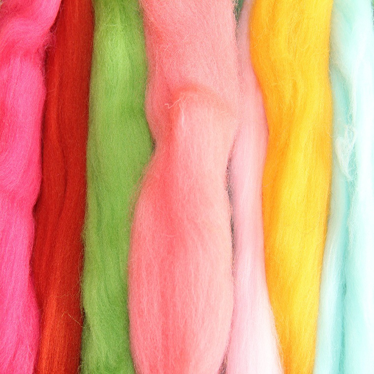 厂家特价批发 90S羊毛毡戳戳乐材料包手工diy美利奴羊毛条可叮制
