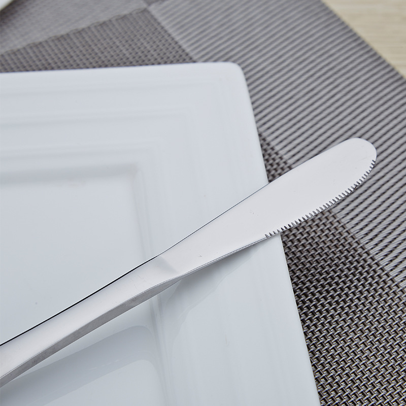 Suministro directo de fábrica Jieyang cuchillo de vajilla de acero inoxidable, tenedor y cuchara 24 piezas lindo oso para niños cuchillo de comida occidental y traje de tenedor