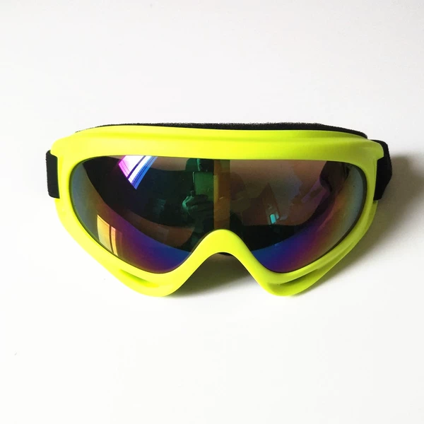 Fluorescent yellow color