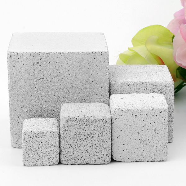Fang -shaped volcanic grinding stone hamster Pets Polk Mask Stone…