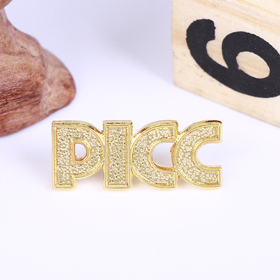 PICC 人民保险红色烤漆金属徽章 保险司徽保险通用胸章镂空司徽章