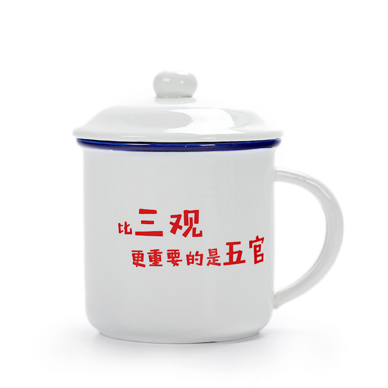 Tres vistas y cinco rasgos faciales