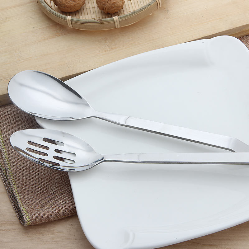 Cuchara común de acero inoxidable cuchara de comida Cuchara de comida buffet occidental cuchara de arroz cuchara de comida engrosada Cuchara de comida cuadrada