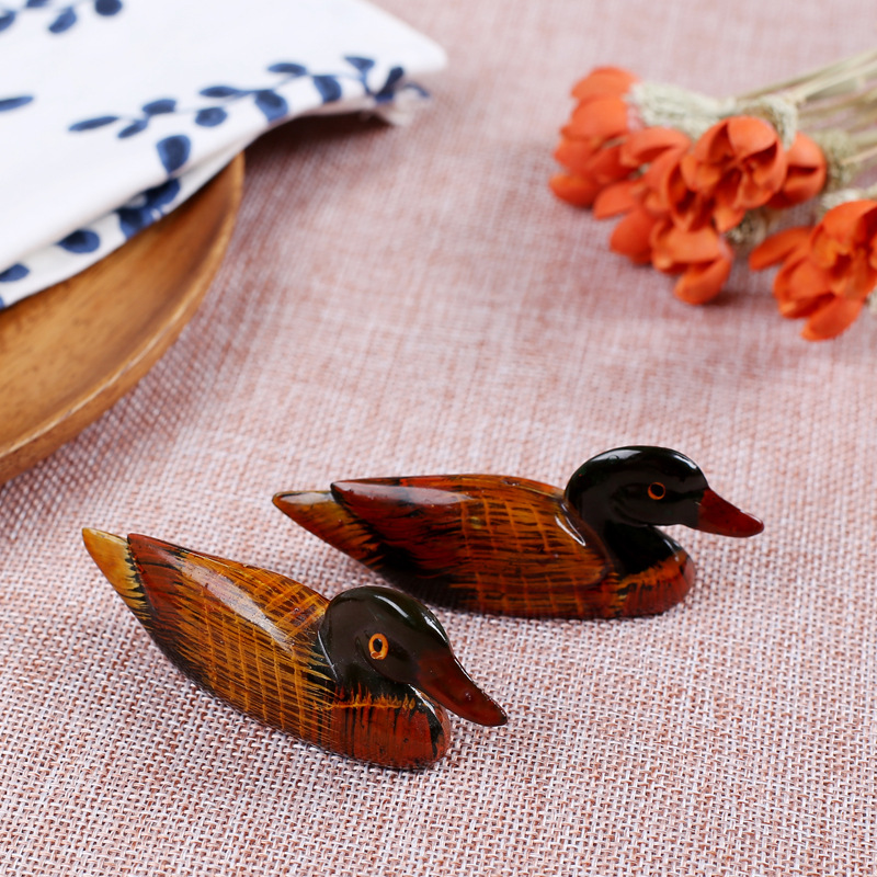 Zhen baomu creativo boda palillos titular de dibujos animados estilo occidental palillos titular irregular palillos titular en stock al por mayor