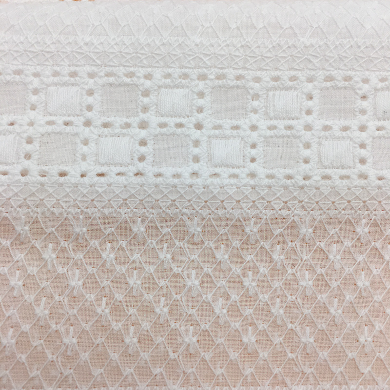 全棉刺绣布棉布打孔立体绣花布料现货春夏连衣裙旗袍电脑刺绣