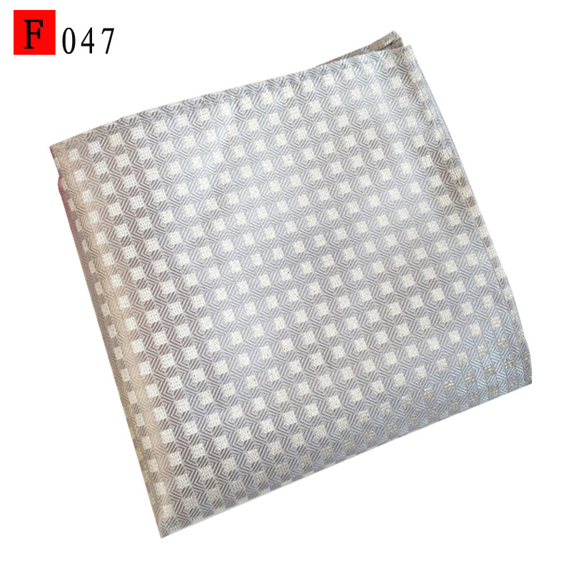 En stock suministro de poliéster jacquard puntos de anacardo moda casual Toalla de bolsillo de los hombres pequeña bufanda cuadrada pañuelo Toalla de pecho
