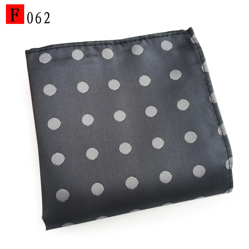 En stock suministro de poliéster jacquard puntos de anacardo moda casual Toalla de bolsillo de los hombres pequeña bufanda cuadrada pañuelo Toalla de pecho