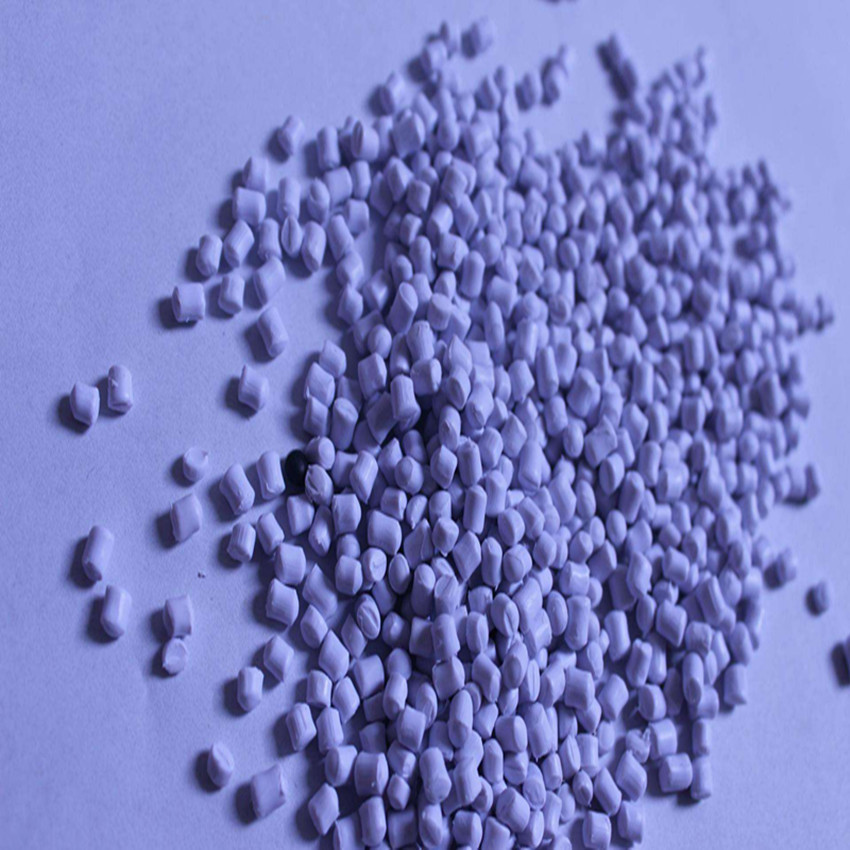 5 - 120 grados de PVC blando y duro para la producción de juguetes / partículas de PVC de inyección de grado verde / blanco