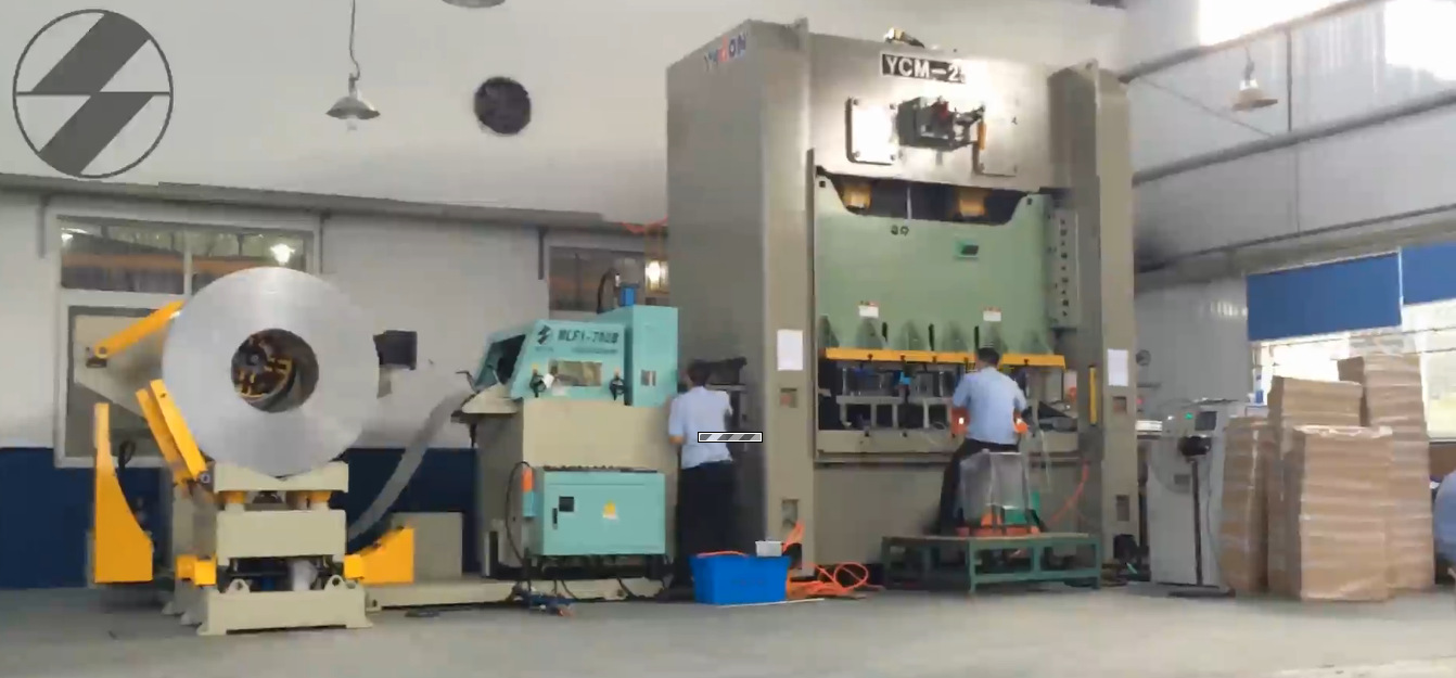 ALPHA齿轮箱应用于五合一伺服送料机 德国阿尔法ALPHA行星减速机