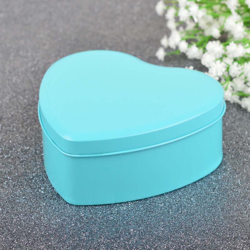 Caja de dulces de hojalata de regreso de la boda creativa caja de hierro en forma de corazón grande color de caramelo puede contener fabricante de caja de hierro de cigarrillos en stock