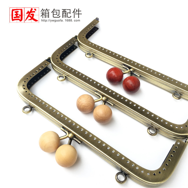 18CM cuadrado brillante madera oro 20mm madera maciza color tronco japonés perlas de caramelo 0406 - GT