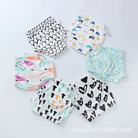 布尿裤;罩衣;隔尿用品