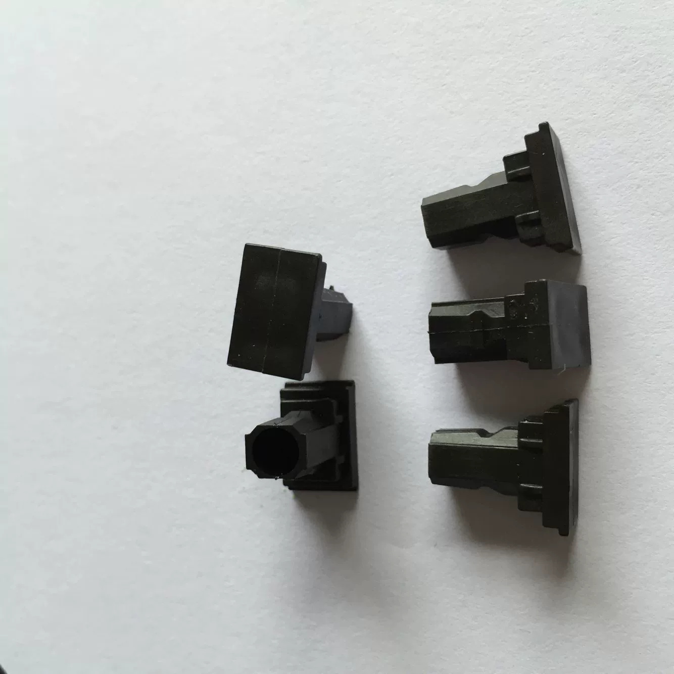 [Распродажа по низкой цене] Волоконный адаптер SC Cap Тыквенный тип Т-образный черный зеленый полупрозрачный специальный пылезащитный колпачок