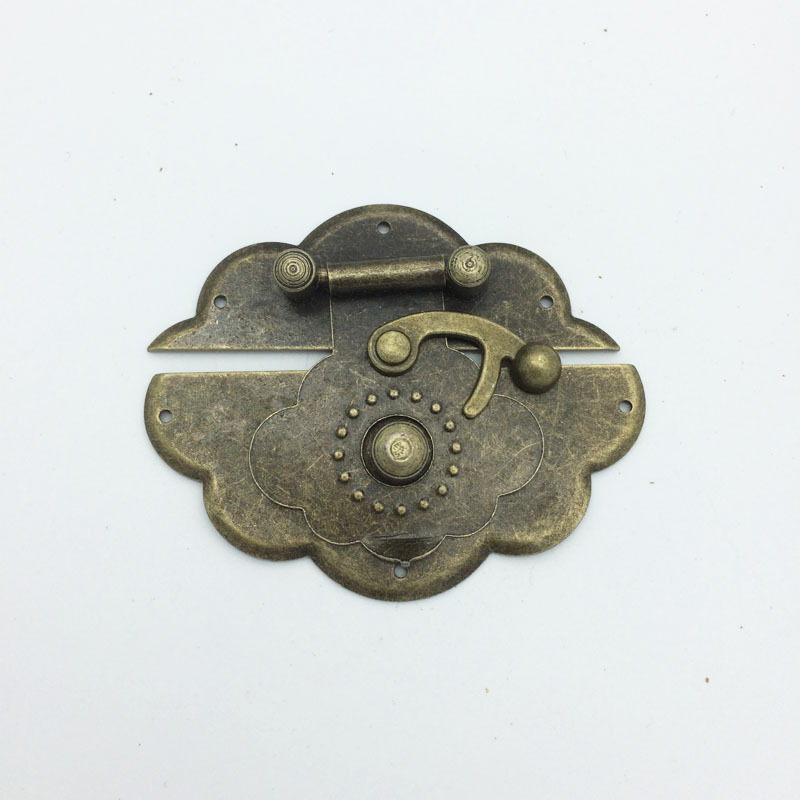 供应复古花边锁扣        古典箱扣    蝴蝶扣        茶叶盒门扣