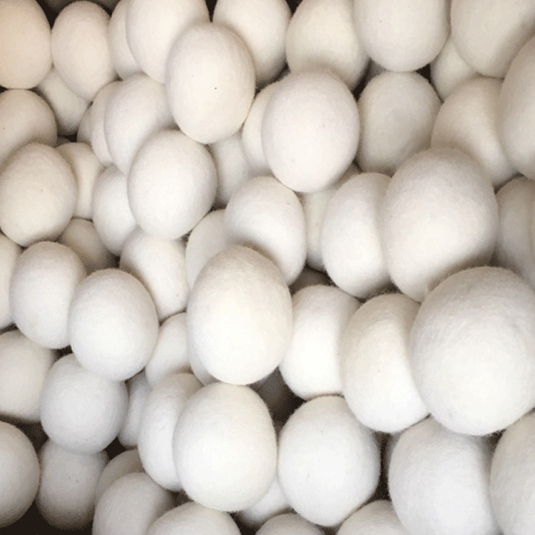 厂家供应烘干球羊毛干衣球 羊毛烘干球羊毛毡球现货