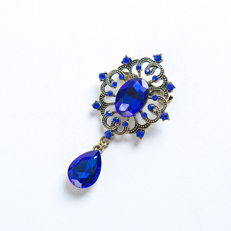 Decorative Baroque Filigree Brooch With Crystals And Enamel_voghion.com
