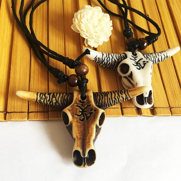 Manufacturer Wholesale Travel Resin Bull Head Necklace Rounded Imitation Cow Bone Necklace Jewelry Environmentally Friendly Jewelry Pendant Pendant Manufacturer Wholesale Travel Resin Bull Head Necklace Rounded Imitation Cow Bone Necklace Jewelry Environmentally Friendly Jewelry Pendant Pendant