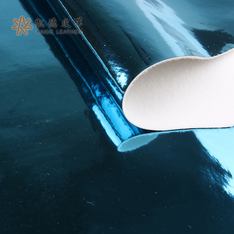 环保6P-12P TPU高亮金属皮革人造革 箱包鞋子帽子装饰材料人造革