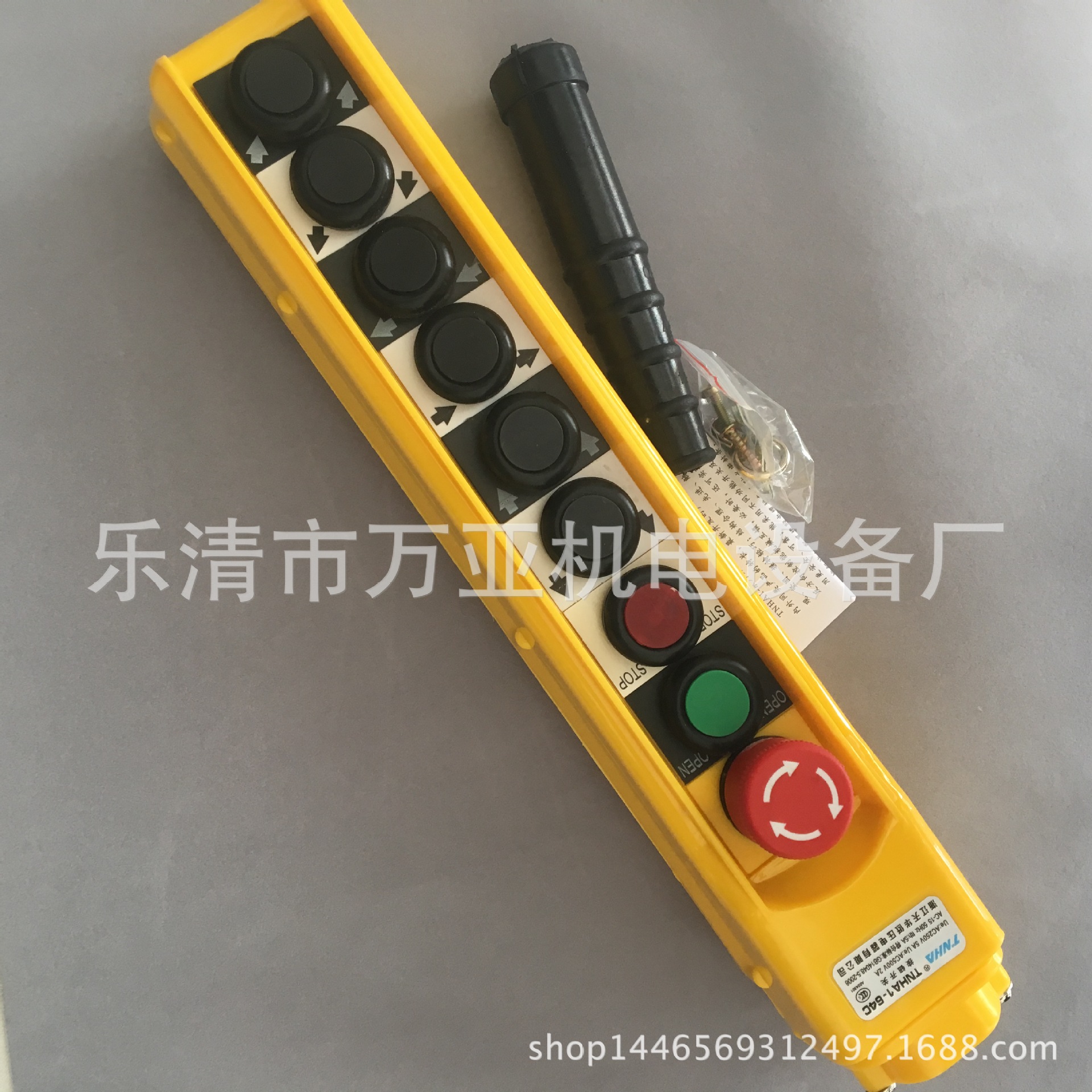 防雨型控制按钮 TNHA1-63C  TNHA1-64C TNHA1-62C 起重机行车按钮