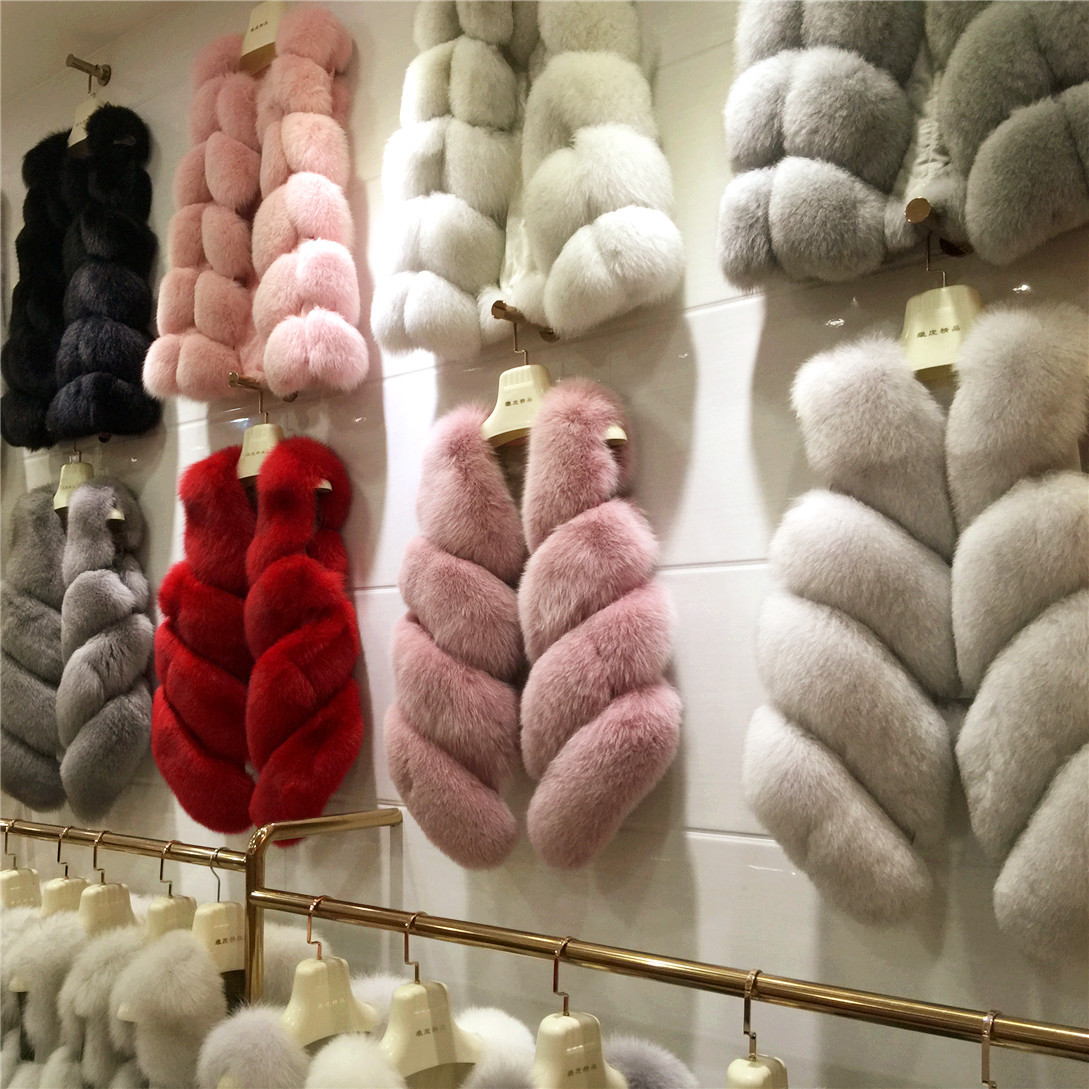 European and American Style Plush Faux Fox Fur Vest, Mid-Length Women's Vest, Slim Fit, Warm for Autumn and Winter European and American Style Plush Faux Fox Fur Vest, Mid-Length Women's Vest, Slim Fit, Warm for Autumn and Winter