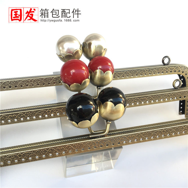 Sin stock: 25cm cuadrado relieve loto cabeza de perla oro bronce gran cabeza de perla 0560 - GT