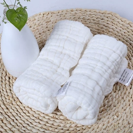 围嘴围兜;抱被抱毯;尿布