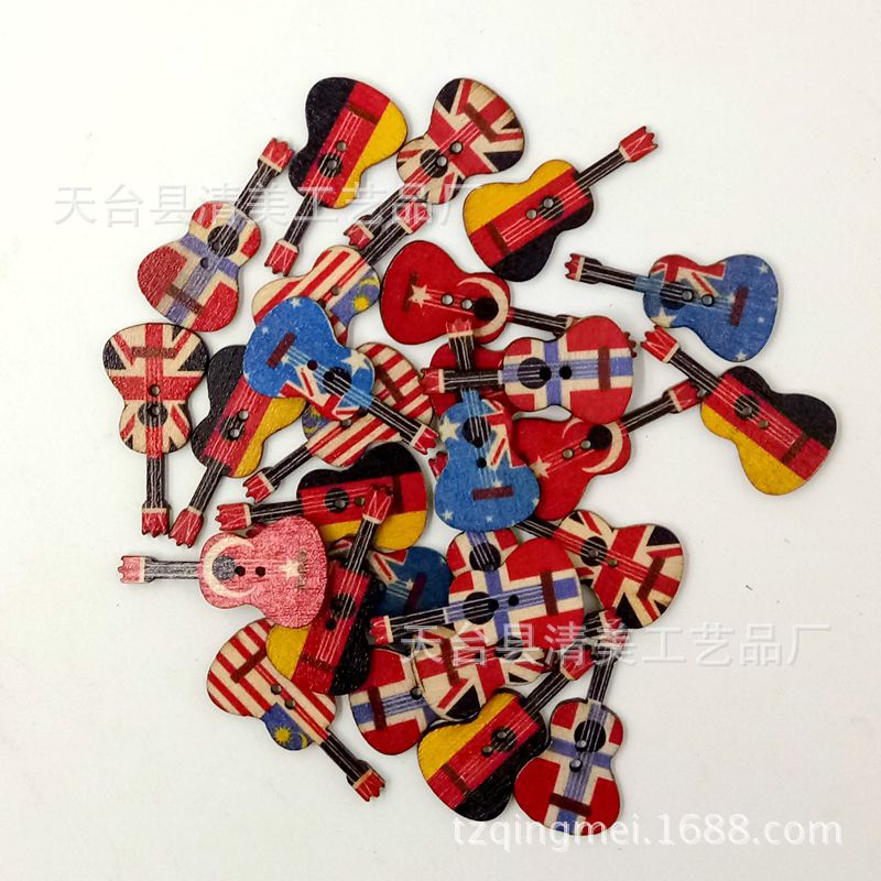 Bricolaje pintado en forma de guitarra botones de madera estilo europeo y americano 100 piezas un paquete de botones de madera de violín
