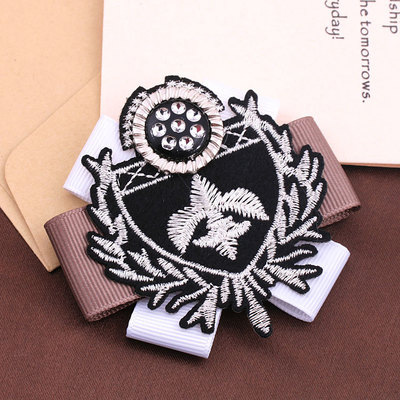 韓国版新型ファッション韓国男女学院風流蘇肩章スーツブローチバッジ勲章アクセサリー卸売り